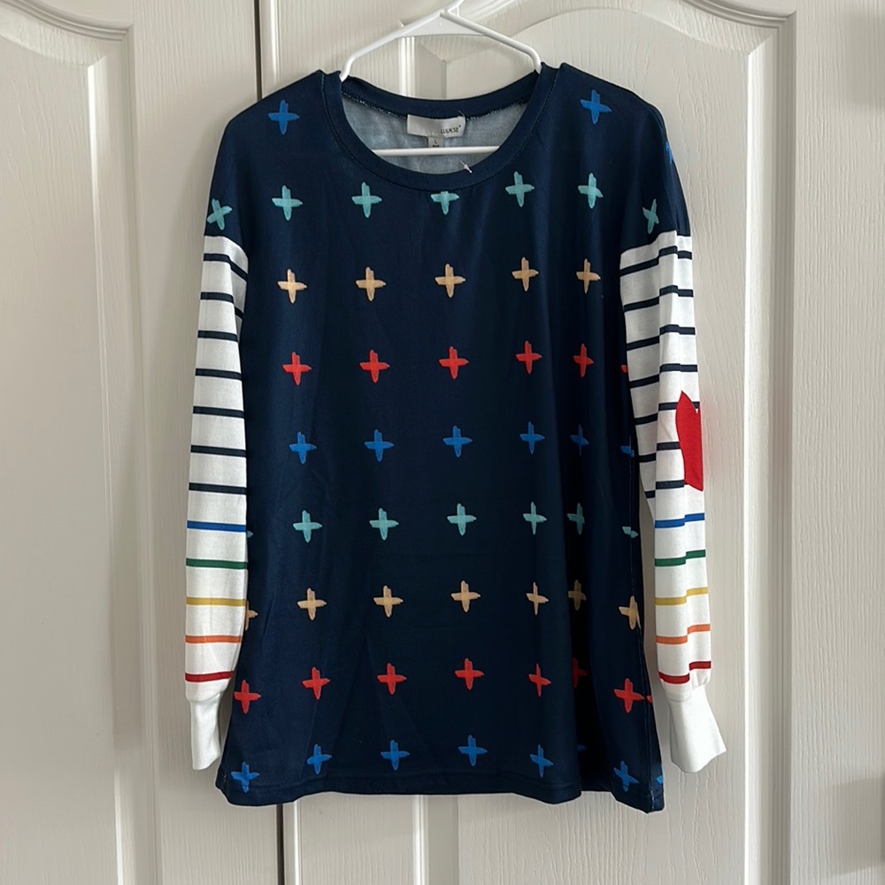 BNWT - sweater/shirt